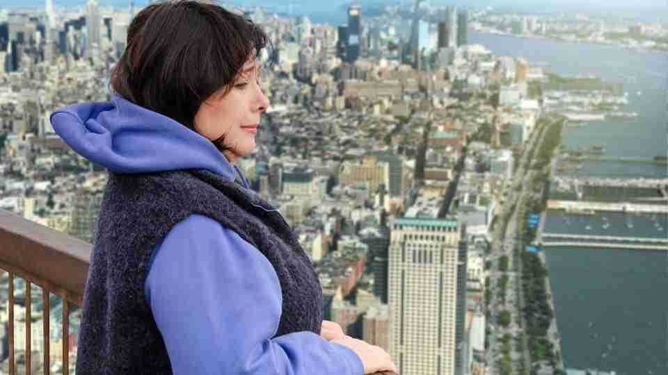 Acrophobia (Fear of Heights) – Symptoms, Causes, and Treatment Plan