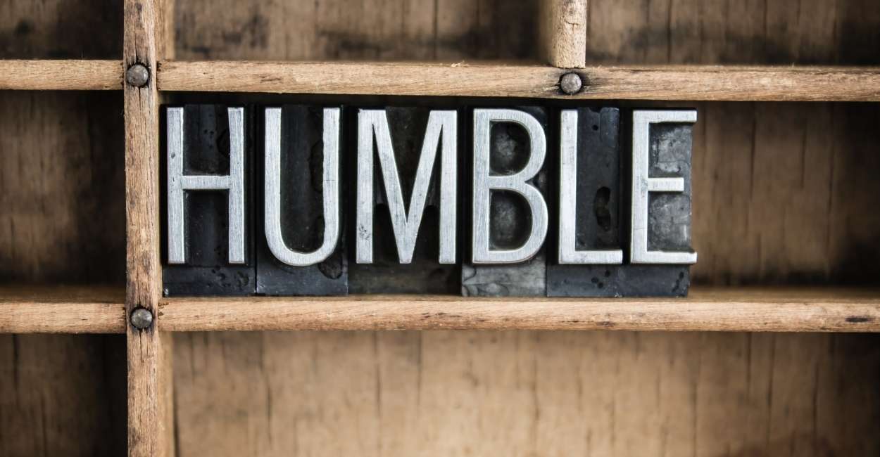 How to Be Humble in Your Daily Life (70 Ways to Do It Right)